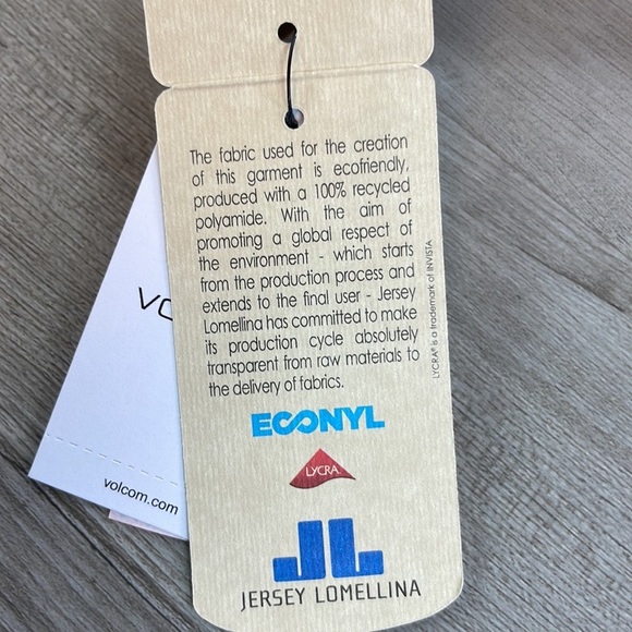 ☀️VOLCOM☀️ UR AN ANIMAL UNDER WIRE UR AN ANIMAL HIPSTER BIKINI SET - Picture 16 of 16